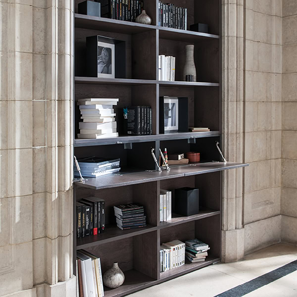 Moderne gulv til loft reol